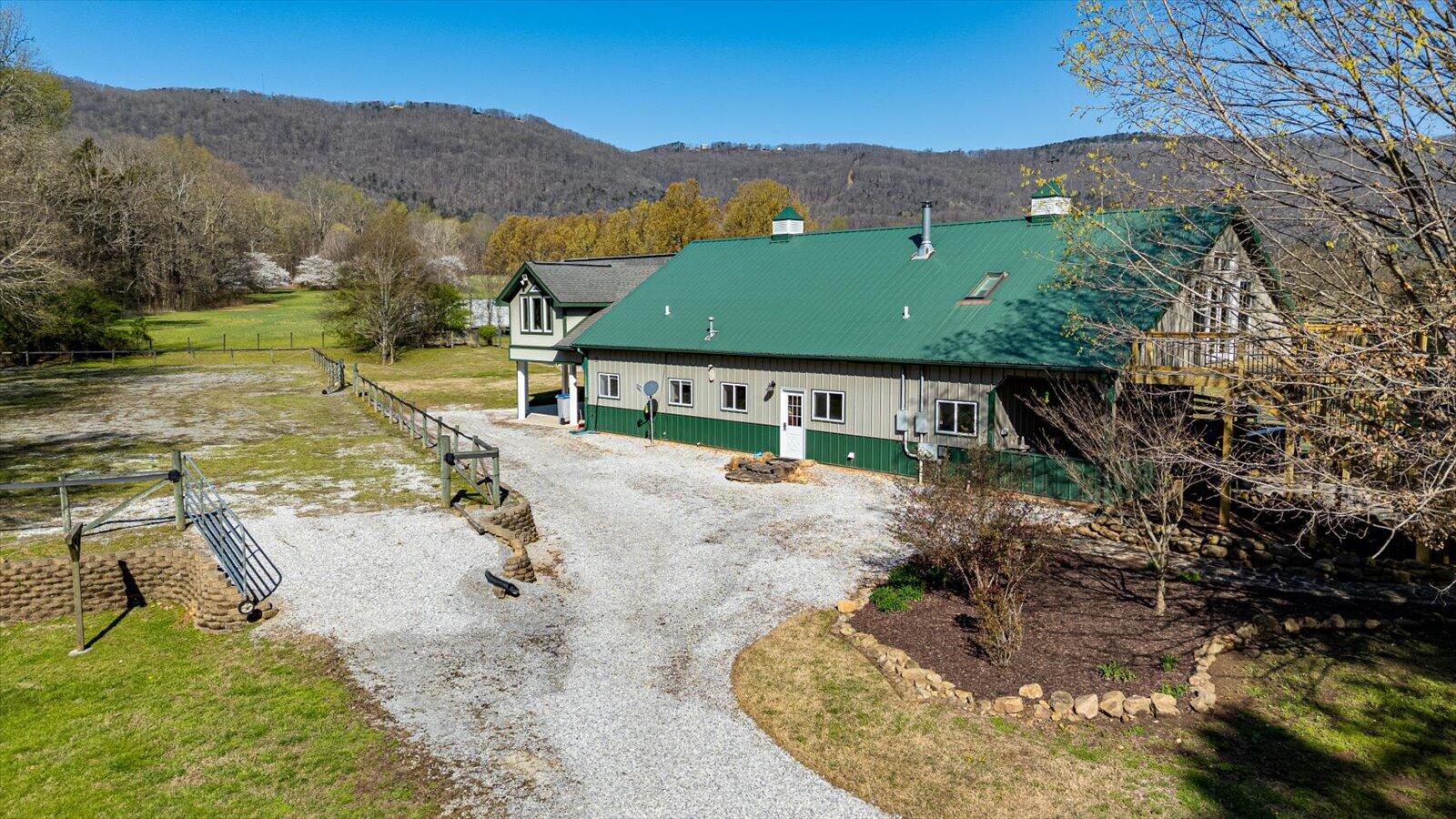 1349 Fricks Gap Road, Chickamauga, Georgia image 5