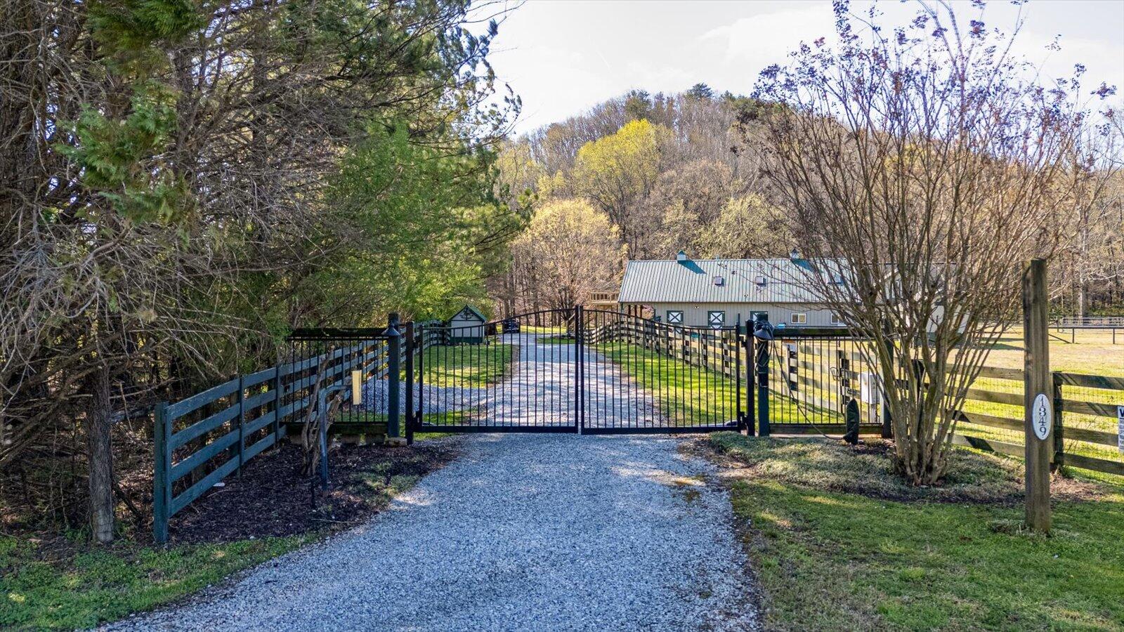 1349 Fricks Gap Road, Chickamauga, Georgia image 1