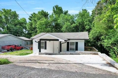 Homes For Sale - 185 Orchard Avenue<br/> Rossville, GA 30741
