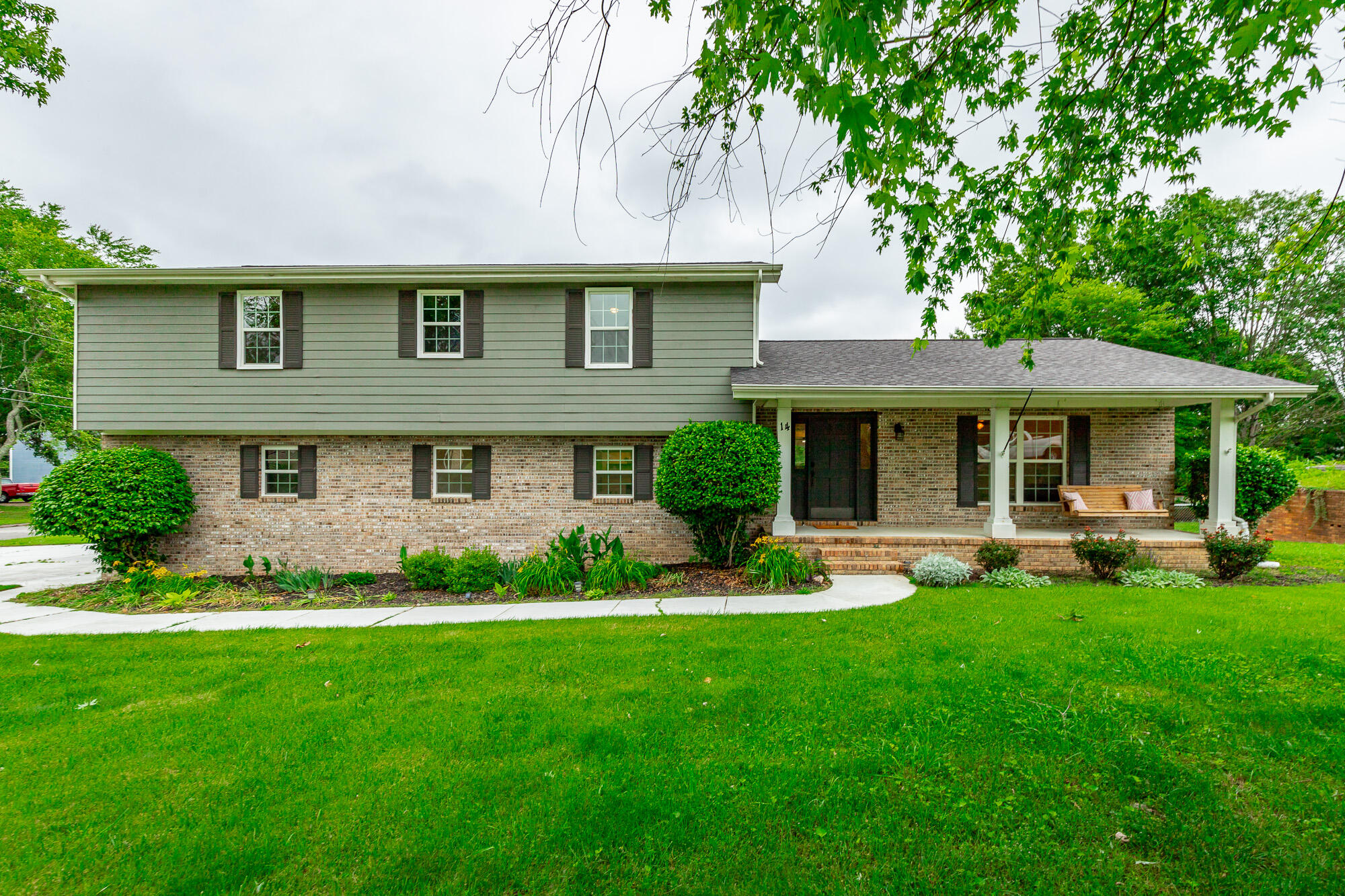 14 Hillcrest Court