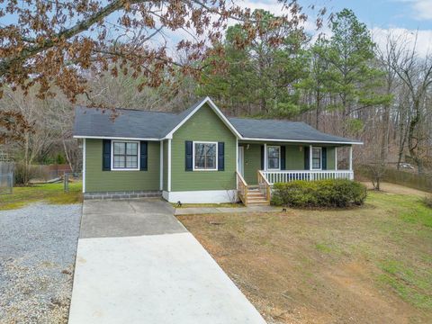 Photo of 596 Angel Drive S, Jacksonville, AL 36265 (MLS # 1528913)