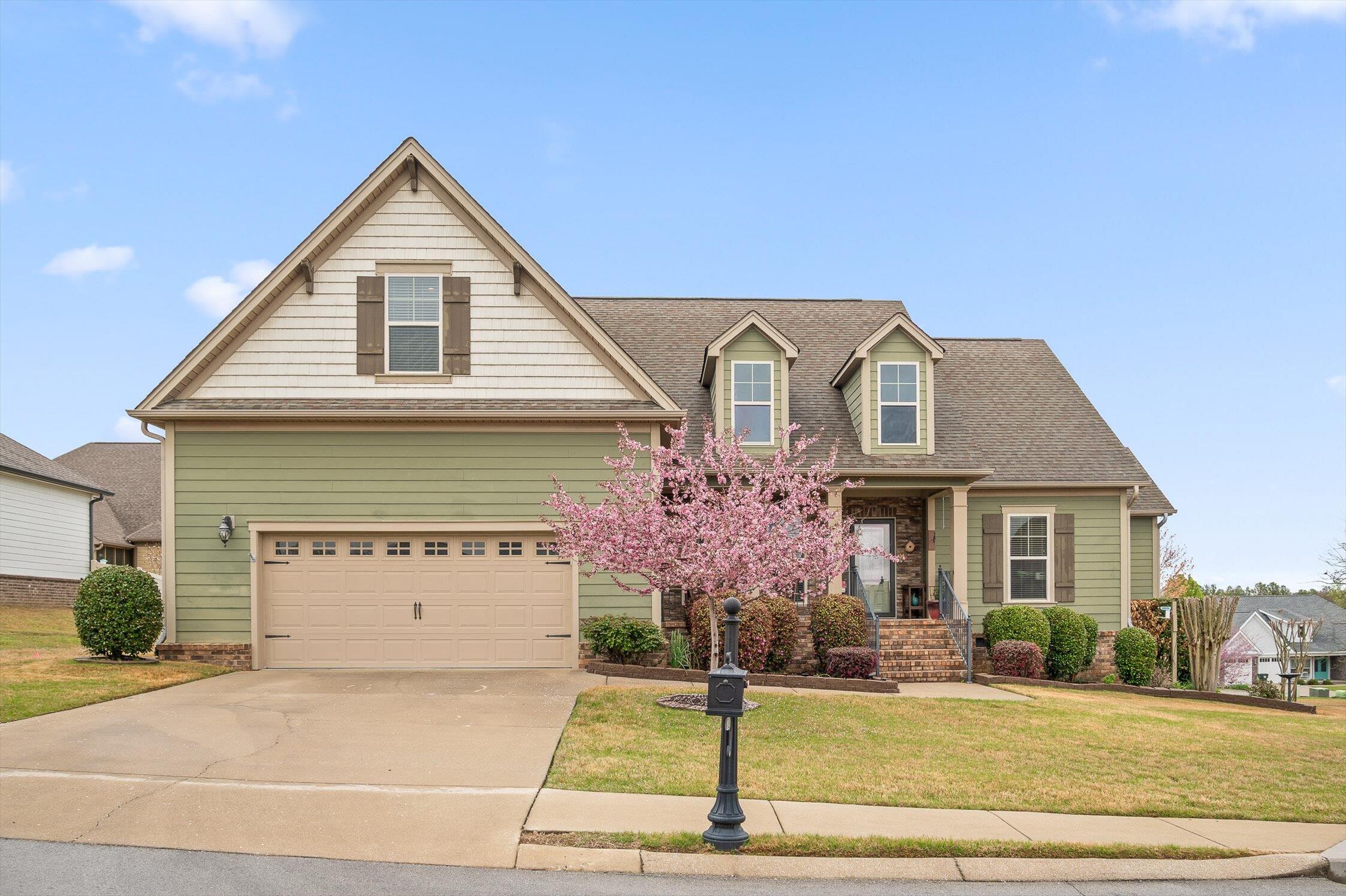 118 Spinnaker Drive, Fort Oglethorpe, Georgia image 1