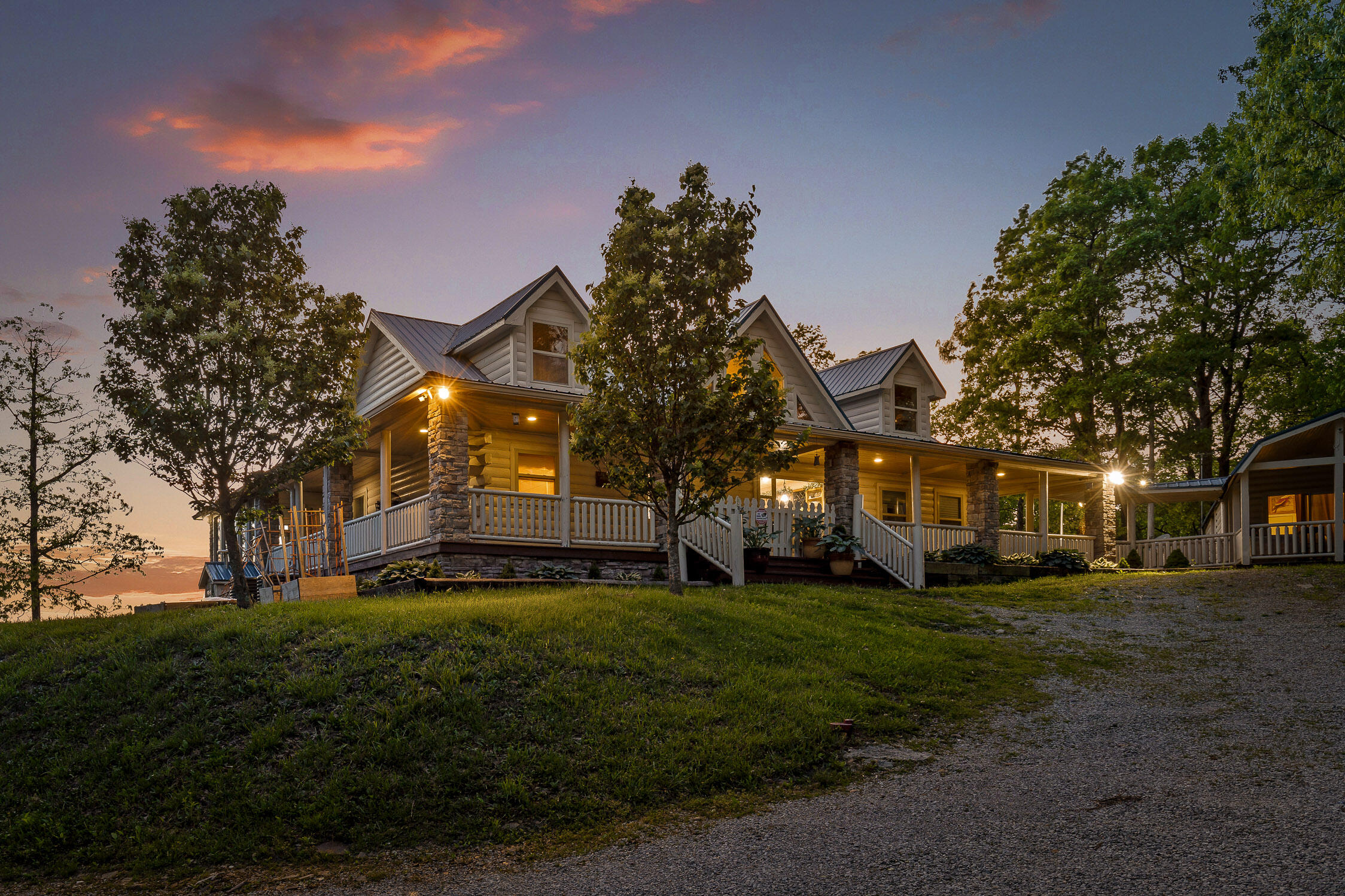 1938 Holloway Ridge Road, Spring City, Tennessee image 2