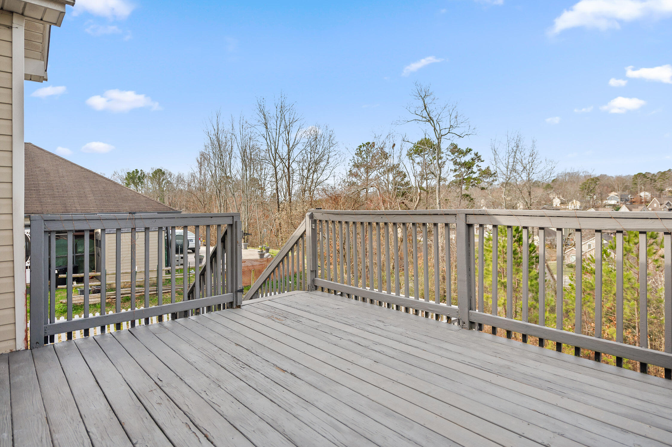 Chattanooga, Tennessee 37421, United States, 5 Bedrooms Bedrooms, ,3 BathroomsBathrooms,Residential,Active,82495