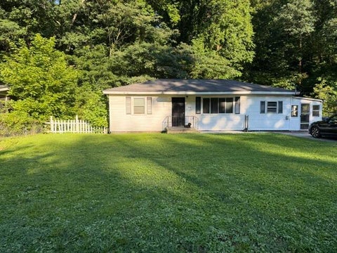 Photo of 504 Lullwater Road, Chattanooga, TN 37405 (MLS # 1537363)