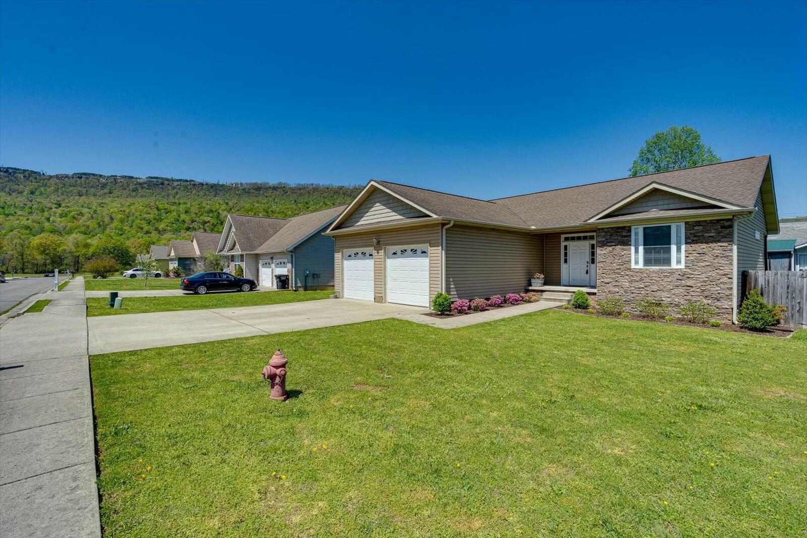 404 Wilson Court Ct, Jasper, Tennessee image 2
