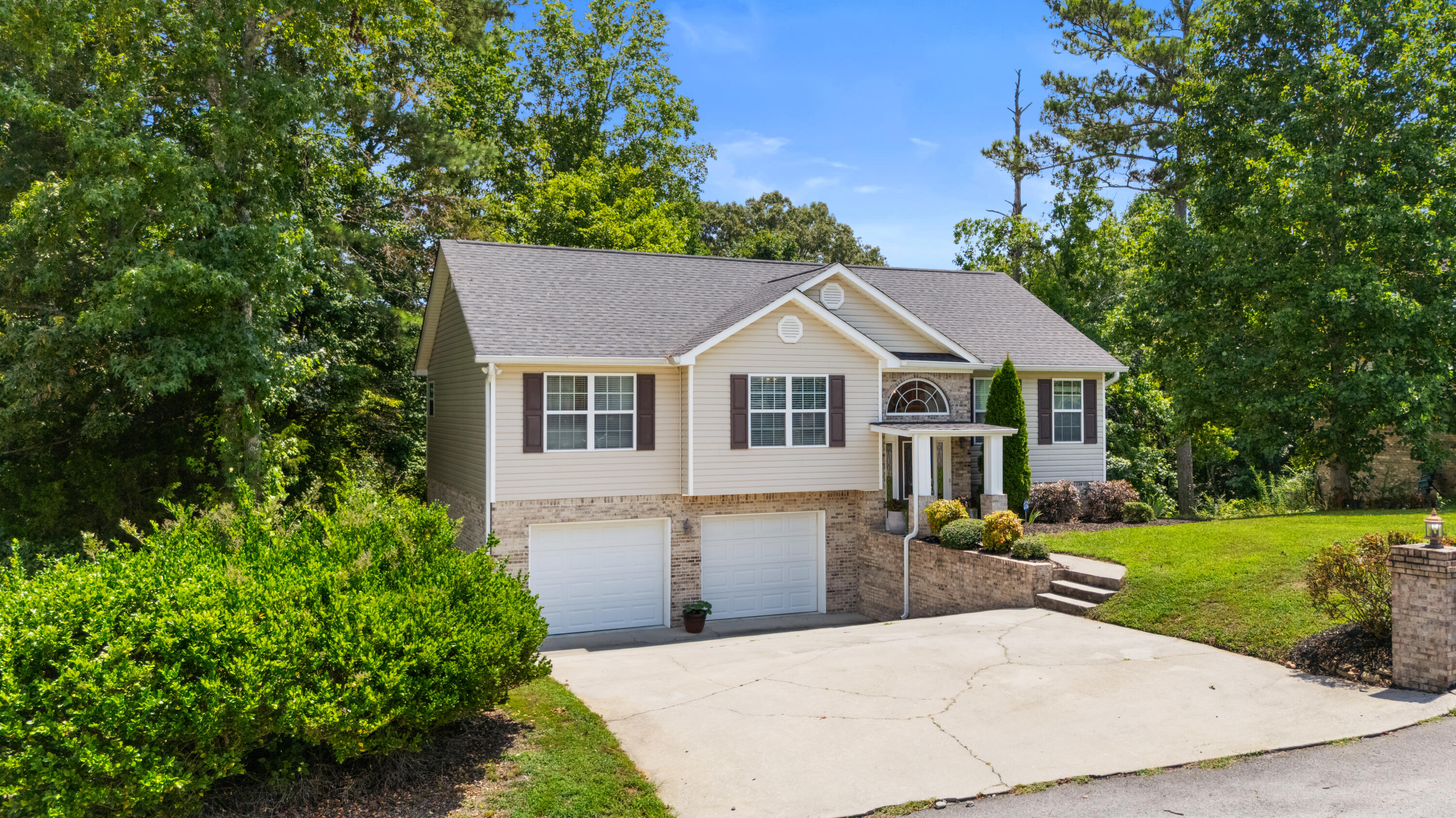 144 N Victor Drive