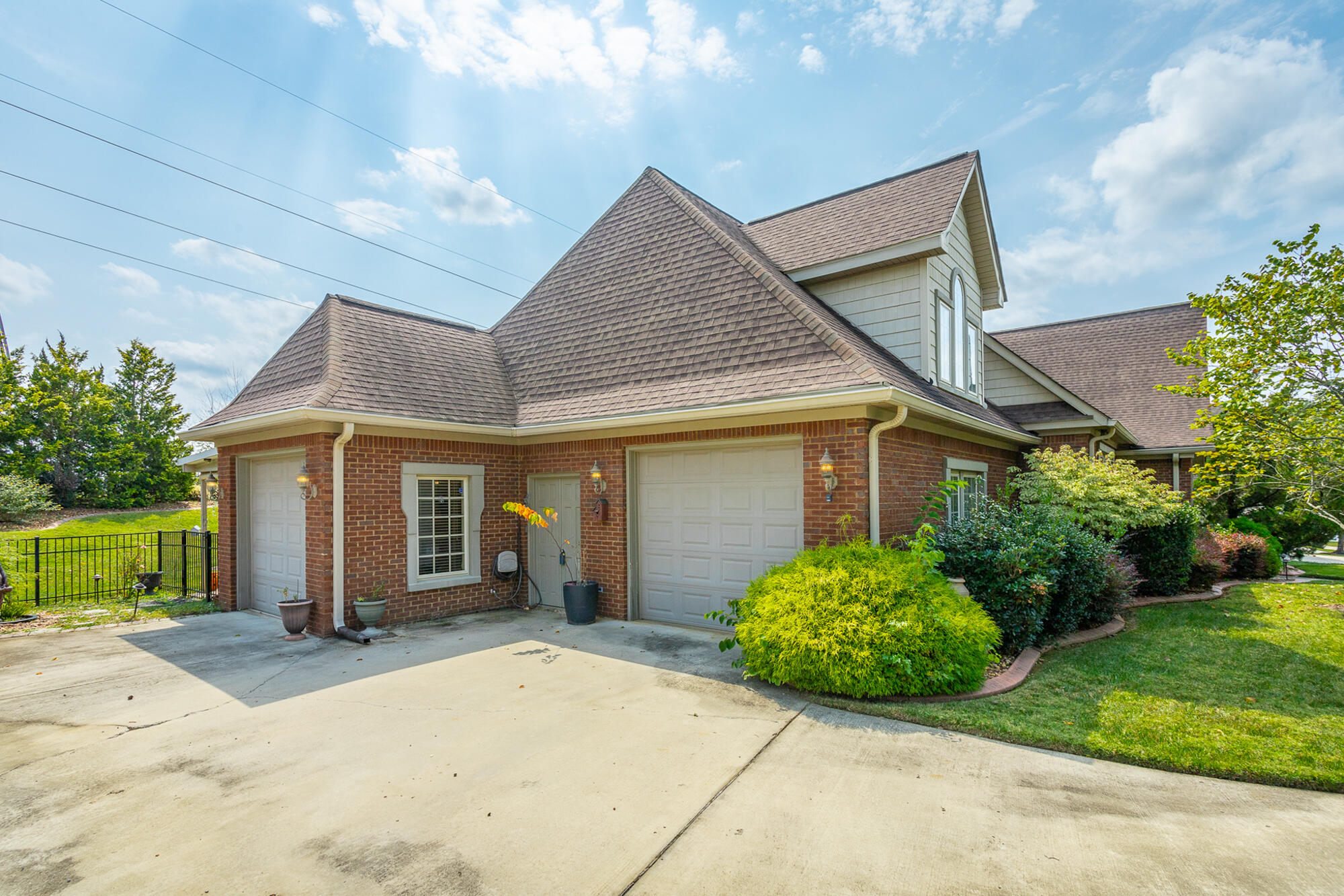 3816 Sweet Bay Lane