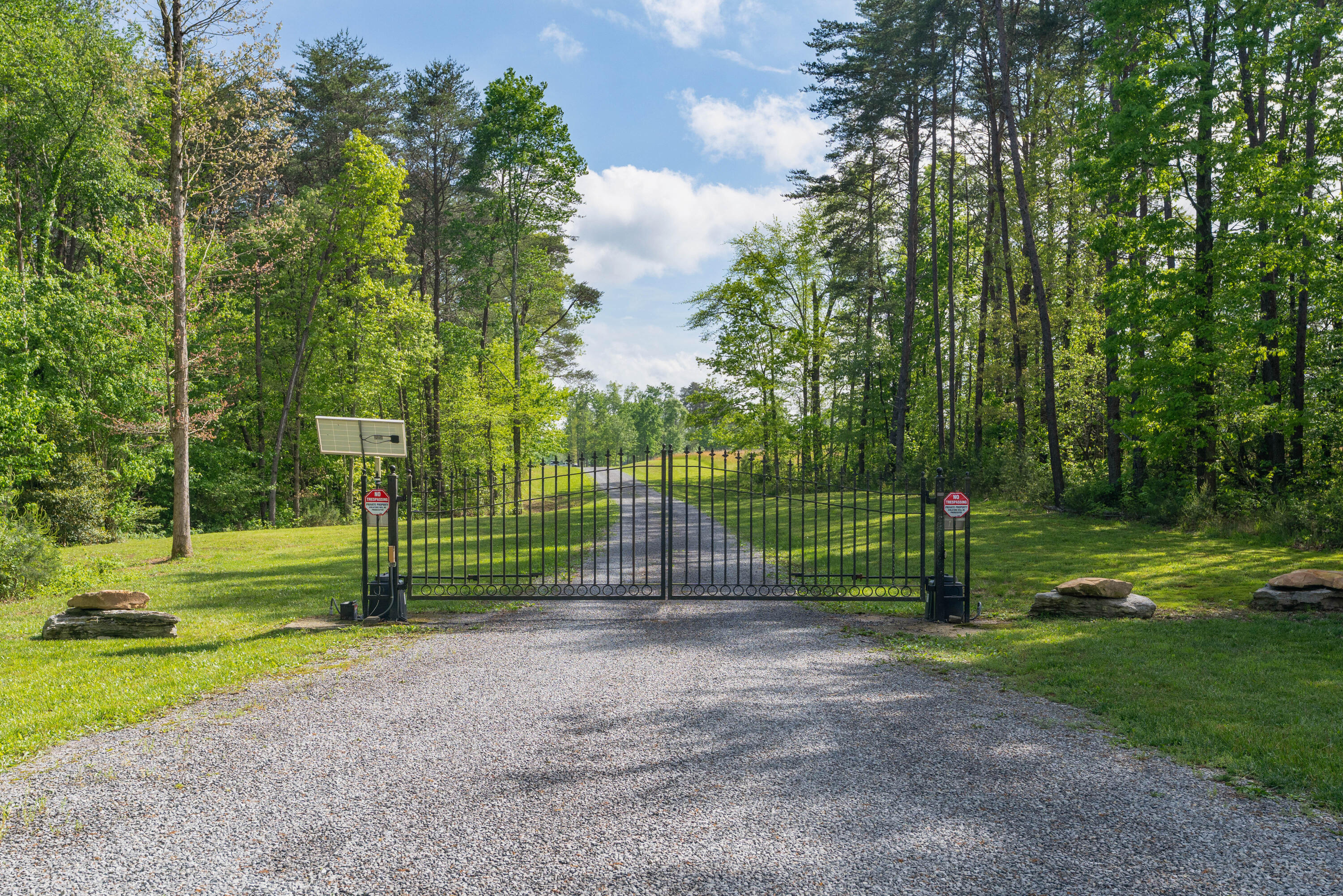 3086 Poe Road, Soddy Daisy, Tennessee image 2