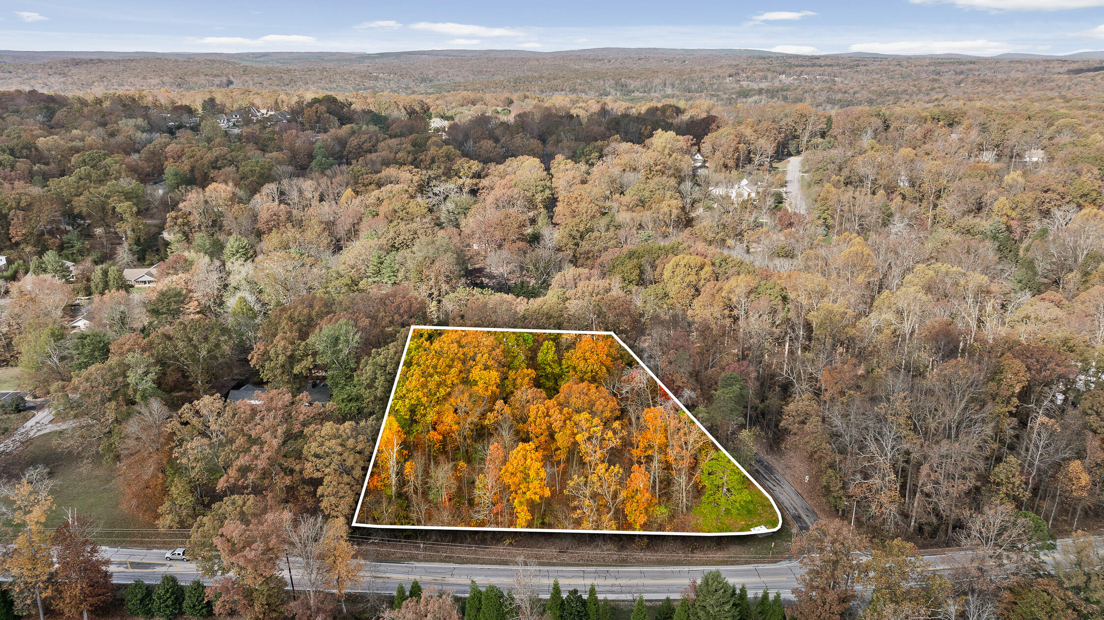612 Miles Road, Signal Mountain, Tennessee image 1