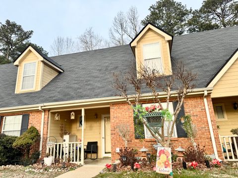 Photo of 1127 Lenny Lane, Chattanooga, TN 37421 (MLS # 1527946)