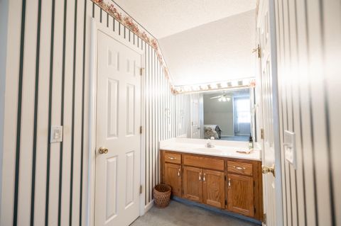 Tiny photo for 1127 Lenny Lane, Chattanooga, TN 37421 (MLS # 1527946)