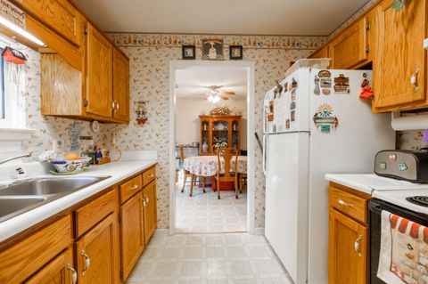 Tiny photo for 1127 Lenny Lane, Chattanooga, TN 37421 (MLS # 1527946)