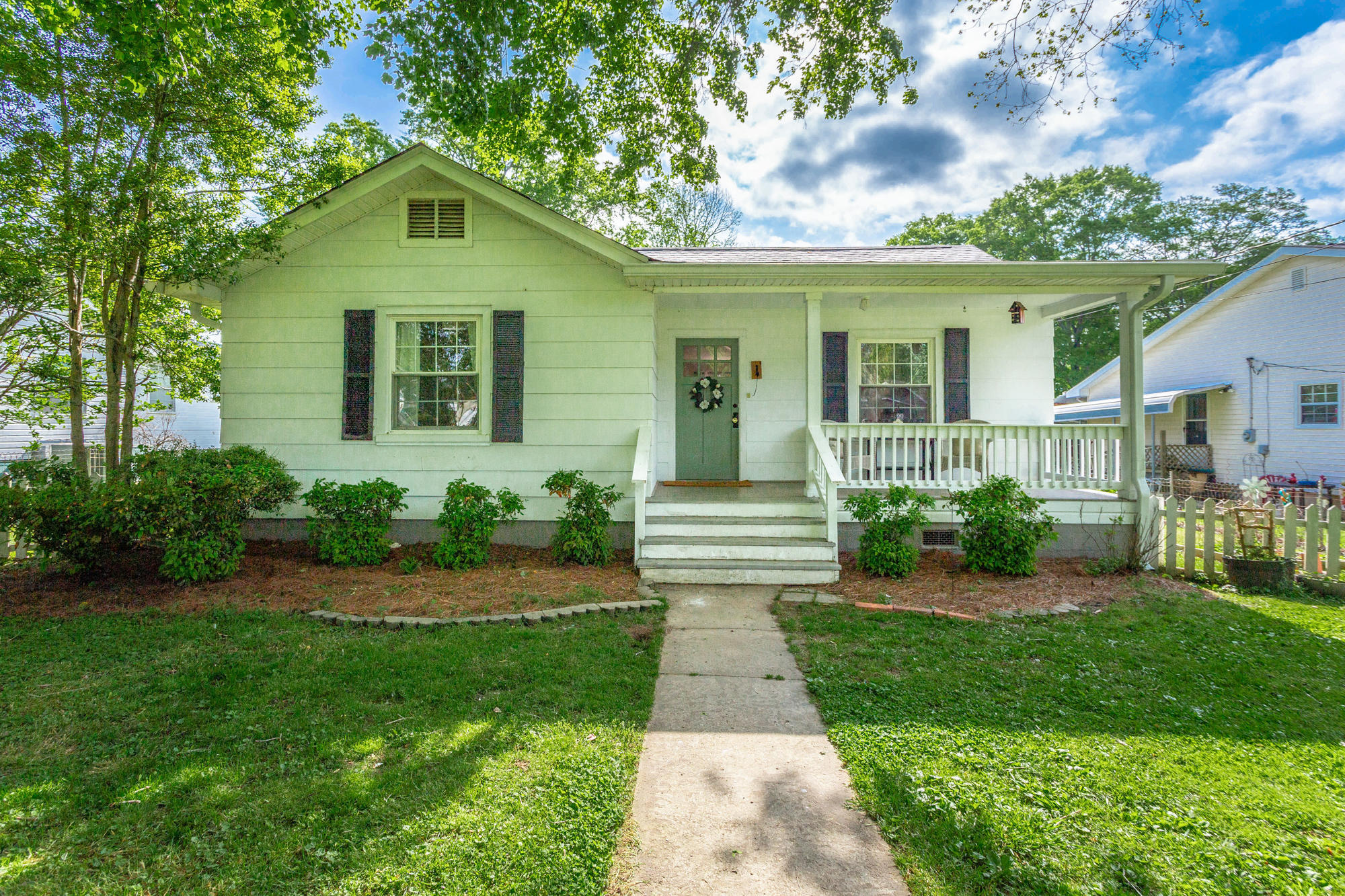 404 Crescent Avenue, Chickamauga, Georgia image 1