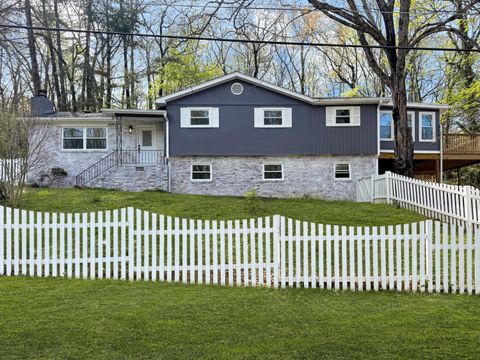 Photo of 3235 Haywood Avenue, Chattanooga, TN 37415 (MLS # 1531069)