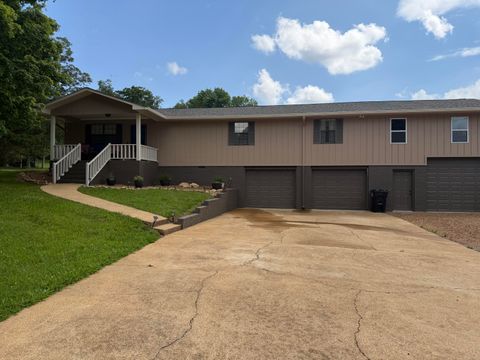Photo of 7620 Greenwood Road, Ooltewah, TN 37363 (MLS # 1533932)