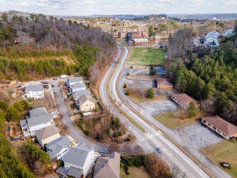 Tiny photo for 744 Gatti Lane, Chattanooga, TN 37405 (MLS # 1527061)