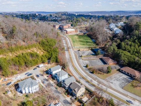 Tiny photo for 744 Gatti Lane, Chattanooga, TN 37405 (MLS # 1527061)