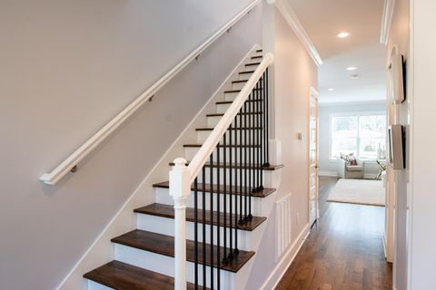 Tiny photo for 744 Gatti Lane, Chattanooga, TN 37405 (MLS # 1527061)