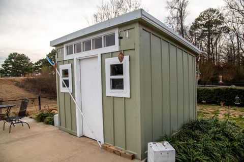 Tiny photo for 528 Magnolia Lane, Chatsworth, GA 30705 (MLS # 1527716)