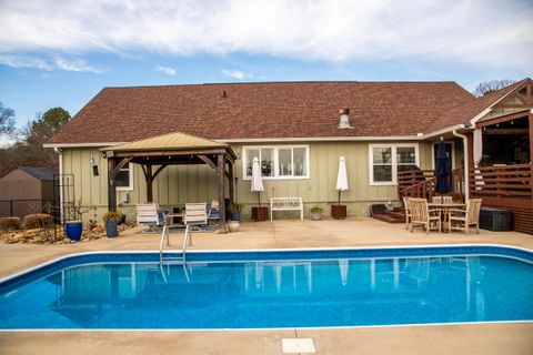 Tiny photo for 528 Magnolia Lane, Chatsworth, GA 30705 (MLS # 1527716)