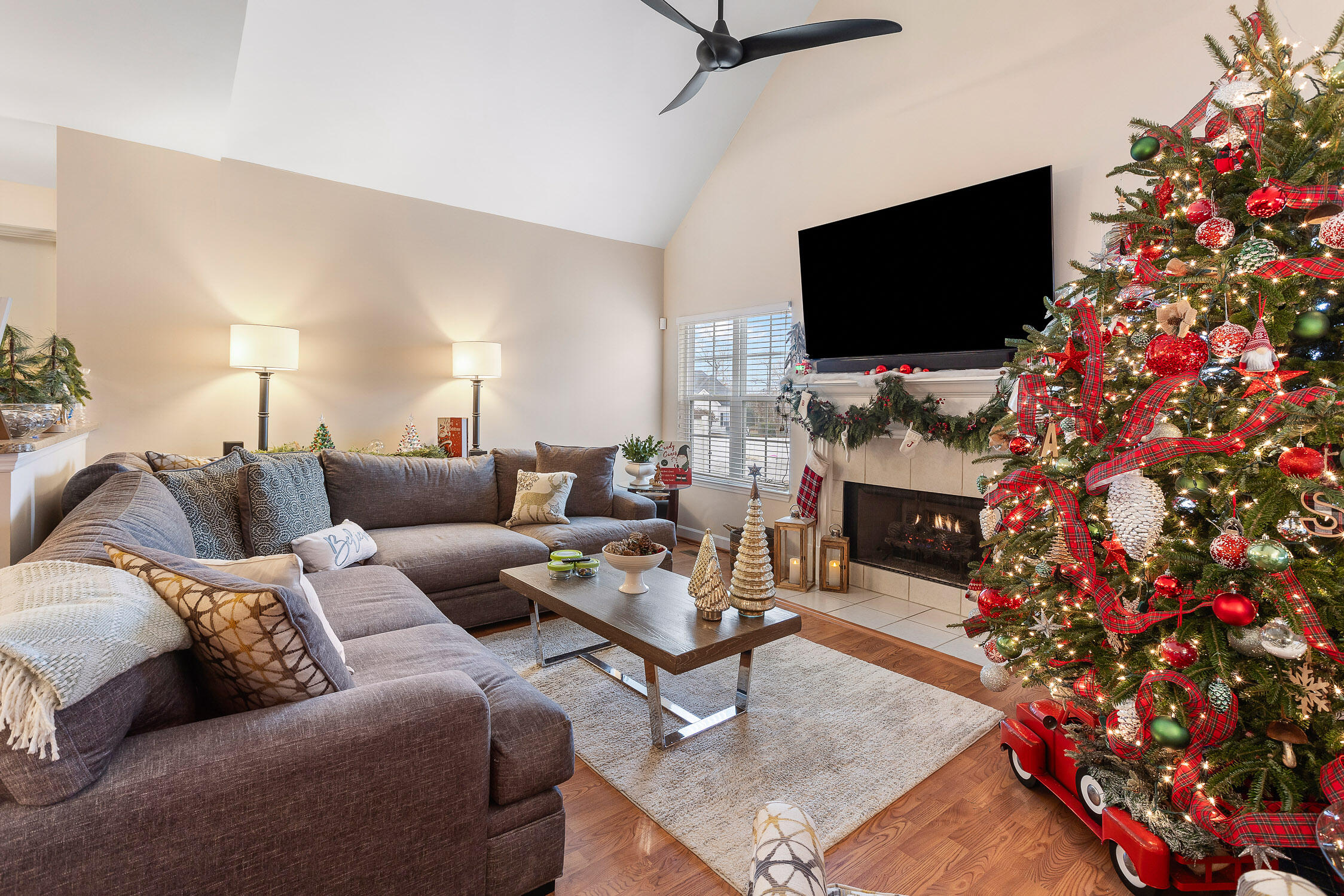 Chattanooga, Tennessee 37421, United States, 4 Bedrooms Bedrooms, ,3 BathroomsBathrooms,Residential,Active,25022