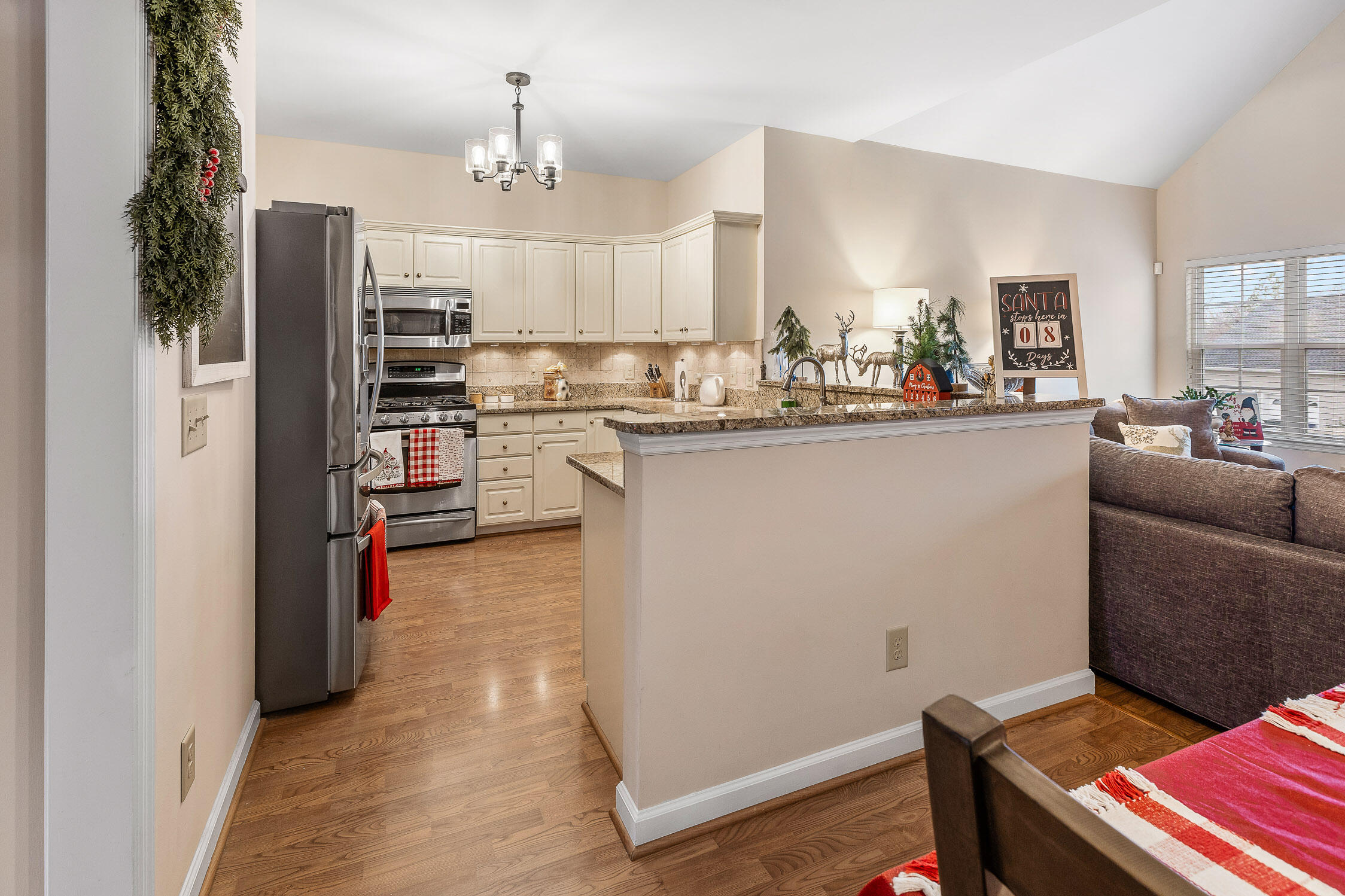 Chattanooga, Tennessee 37421, United States, 4 Bedrooms Bedrooms, ,3 BathroomsBathrooms,Residential,Active,25022