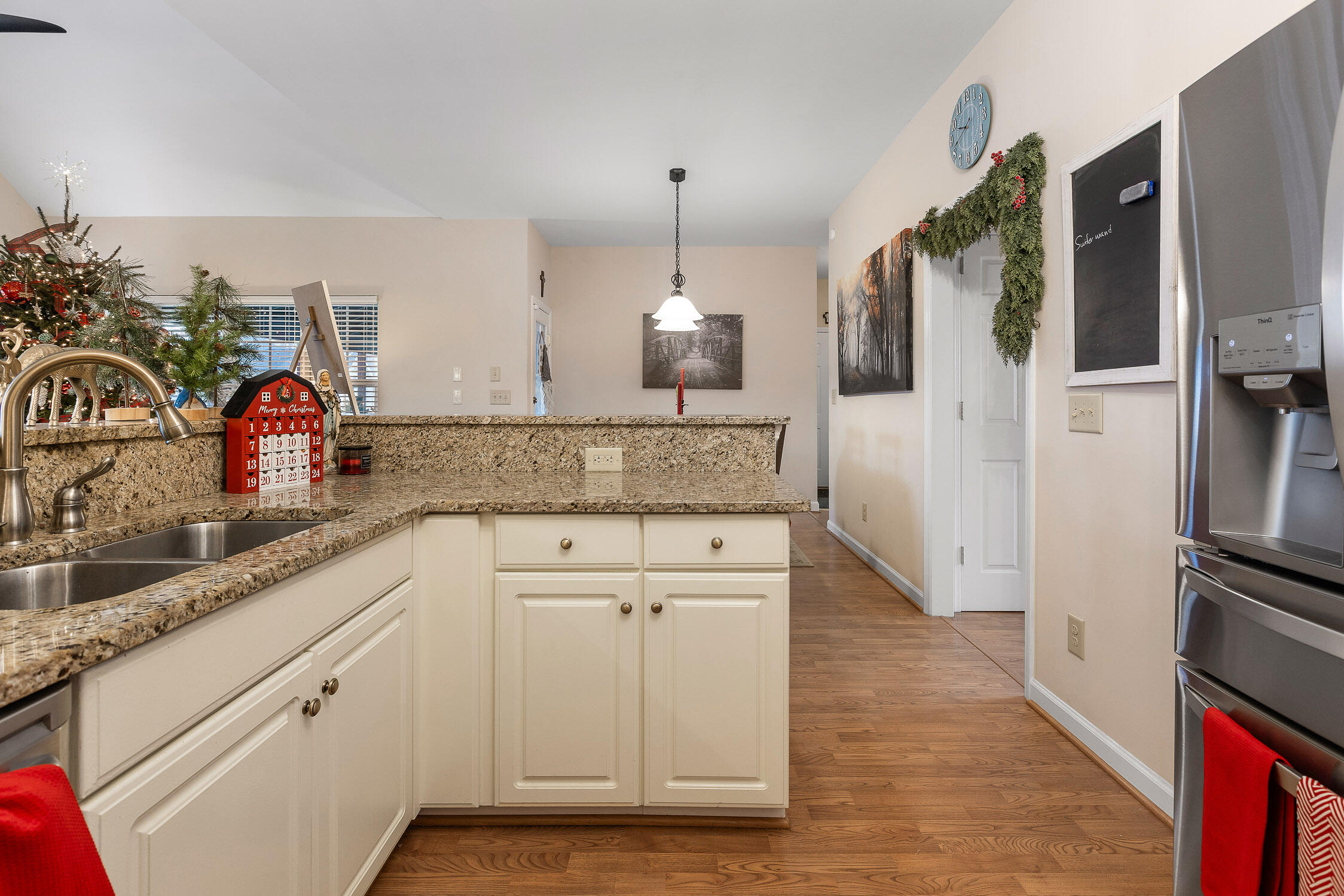 Chattanooga, Tennessee 37421, United States, 4 Bedrooms Bedrooms, ,3 BathroomsBathrooms,Residential,Active,25022