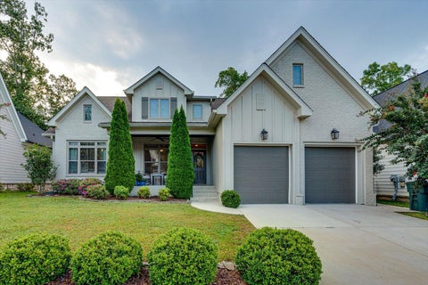 Photo of 555 Alston Drive, Chattanooga, TN 37419 (MLS # 1541633) Photo of 555 Alston Drive, Chattanooga, TN 37419 (MLS # 1541633)