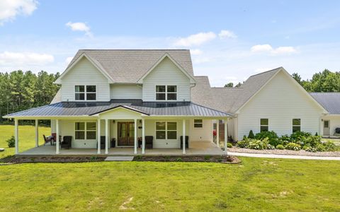 Photo of 17 Wild Iris Lane, Signal Mountain, TN 37377 (MLS # 1517099)
