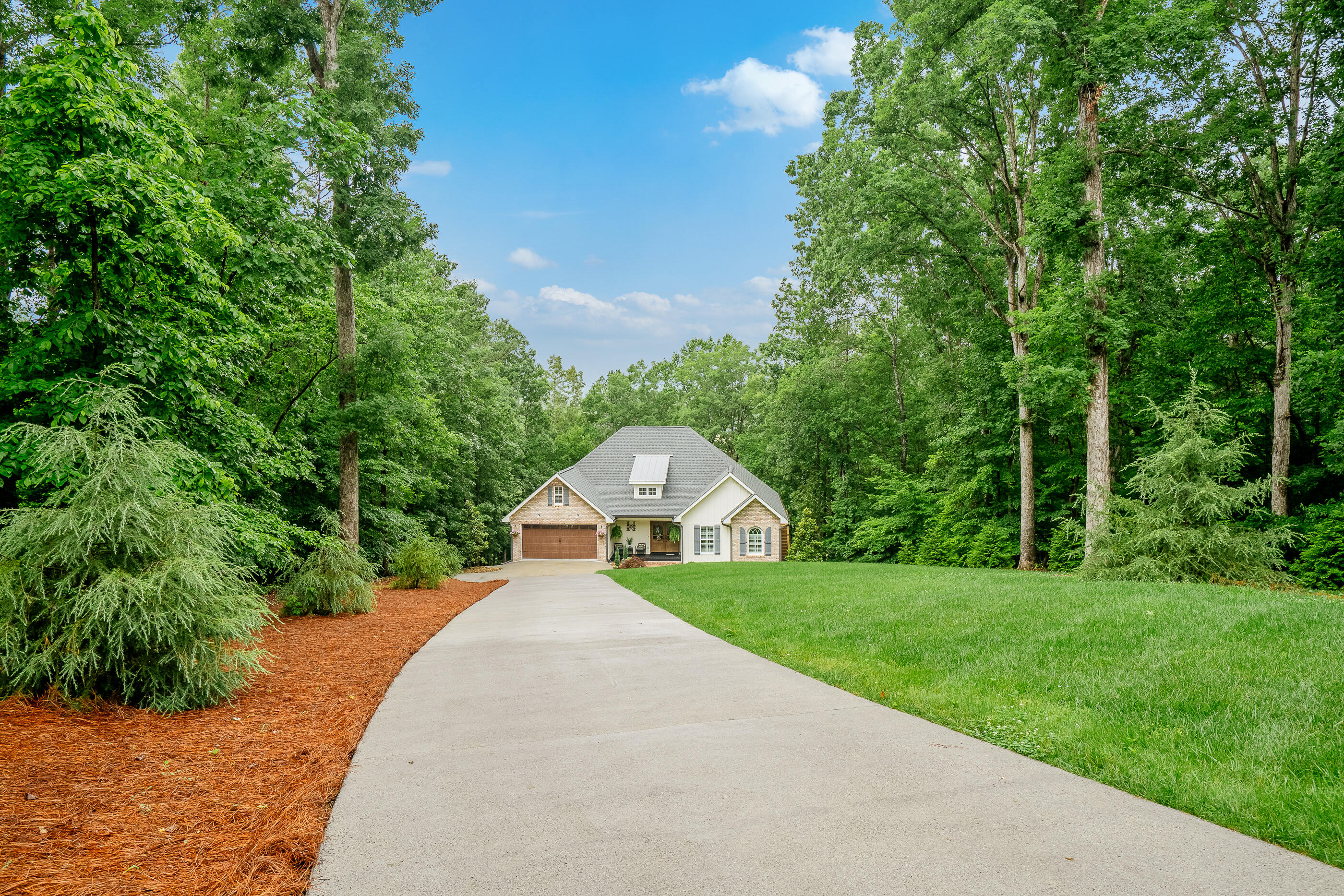 3315 Hidden Lake Road, Dalton, Georgia image 2