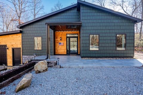 Homes For Sale - 244 Ivy Lane<br/> Pikeville, TN 37367