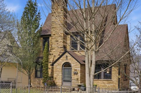 717 Clinton Street Harriman TN 37748