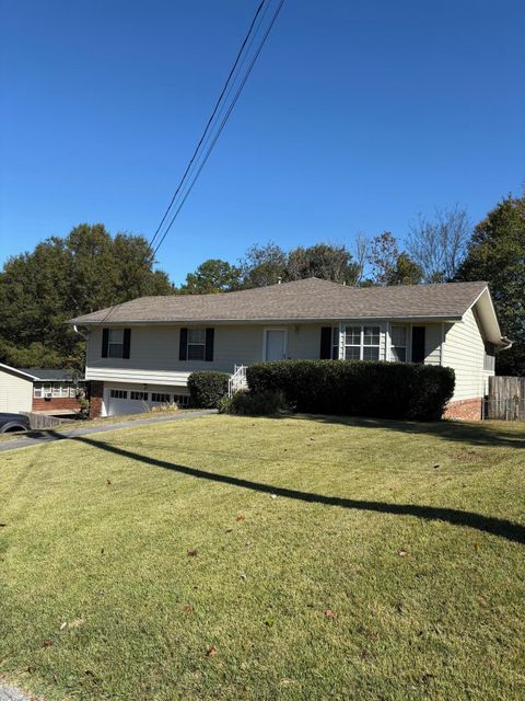 Photo of 409 Sandalwood Drive, Hixson, TN 37343 (MLS # 1522775)