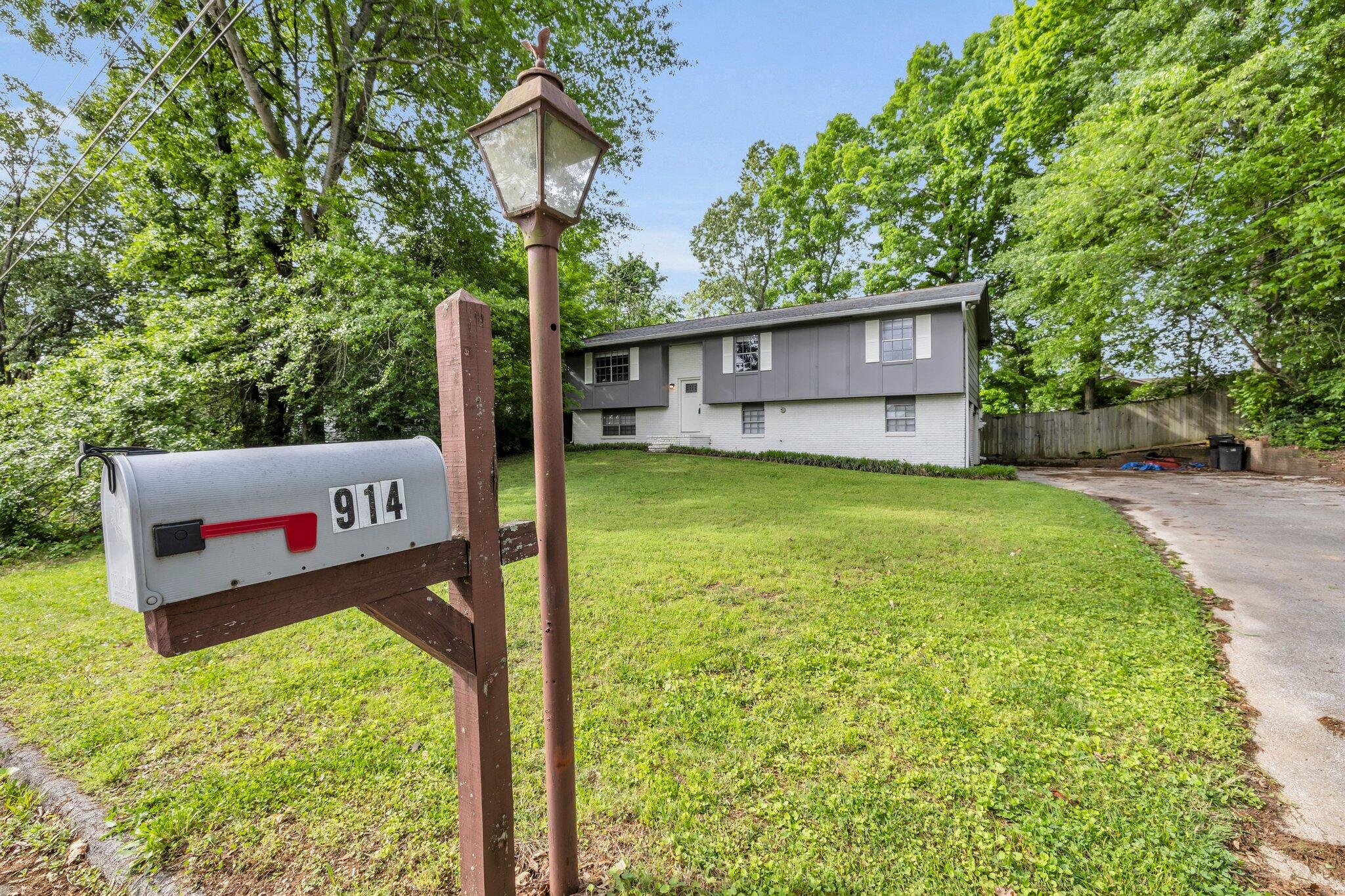 914 Kennington Hills Drive, Hixson, Tennessee image 4