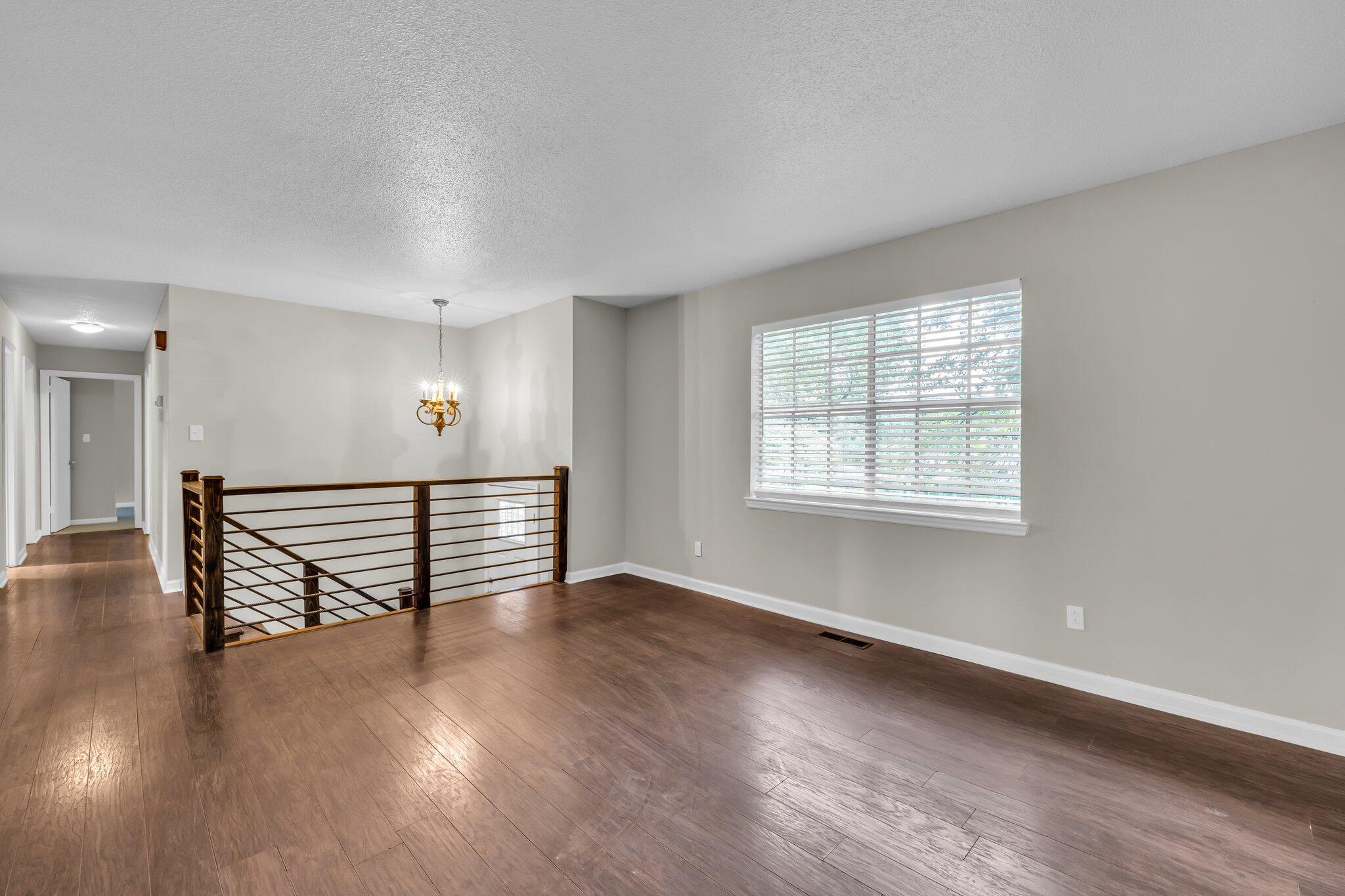 914 Kennington Hills Drive, Hixson, Tennessee image 9