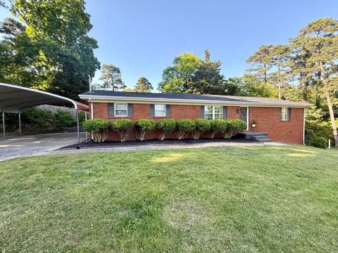 Photo of 301 Signal Drive, Rossville, GA 30741 (MLS # 1534820)