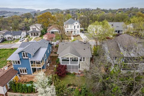 Tiny photo for 212 Jarnigan Avenue, Chattanooga, TN 37405 (MLS # 1529055)