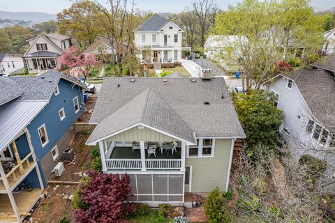 Tiny photo for 212 Jarnigan Avenue, Chattanooga, TN 37405 (MLS # 1529055)