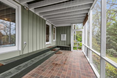 Tiny photo for 212 Jarnigan Avenue, Chattanooga, TN 37405 (MLS # 1529055)