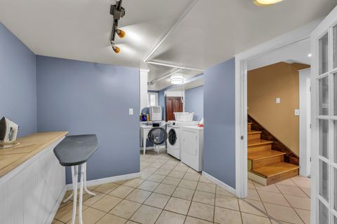 Tiny photo for 212 Jarnigan Avenue, Chattanooga, TN 37405 (MLS # 1529055)