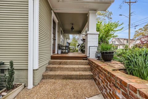 Tiny photo for 212 Jarnigan Avenue, Chattanooga, TN 37405 (MLS # 1529055)