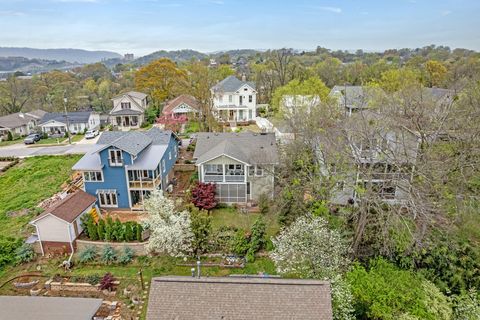 Tiny photo for 212 Jarnigan Avenue, Chattanooga, TN 37405 (MLS # 1529055)