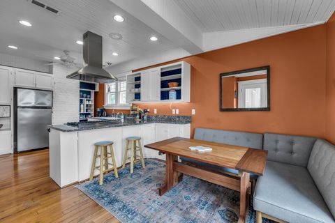 Tiny photo for 212 Jarnigan Avenue, Chattanooga, TN 37405 (MLS # 1529055)