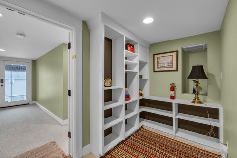 Tiny photo for 212 Jarnigan Avenue, Chattanooga, TN 37405 (MLS # 1529055)