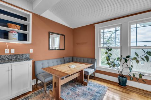 Tiny photo for 212 Jarnigan Avenue, Chattanooga, TN 37405 (MLS # 1529055)