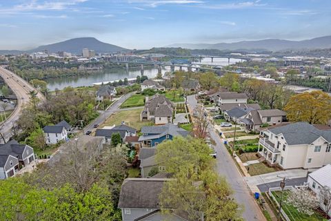 Tiny photo for 212 Jarnigan Avenue, Chattanooga, TN 37405 (MLS # 1529055)