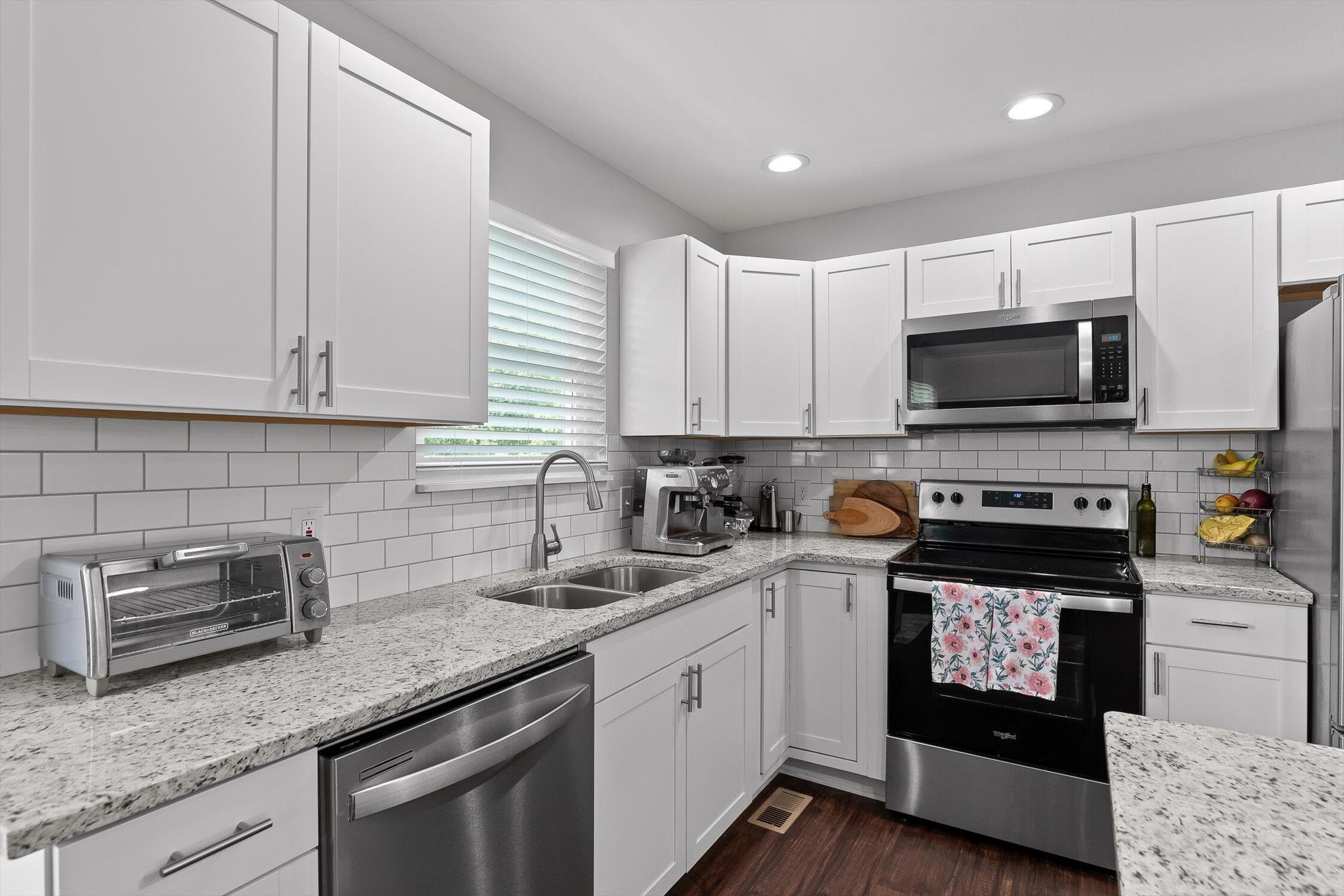 6837 Benwood Drive, Ooltewah, Tennessee image 17