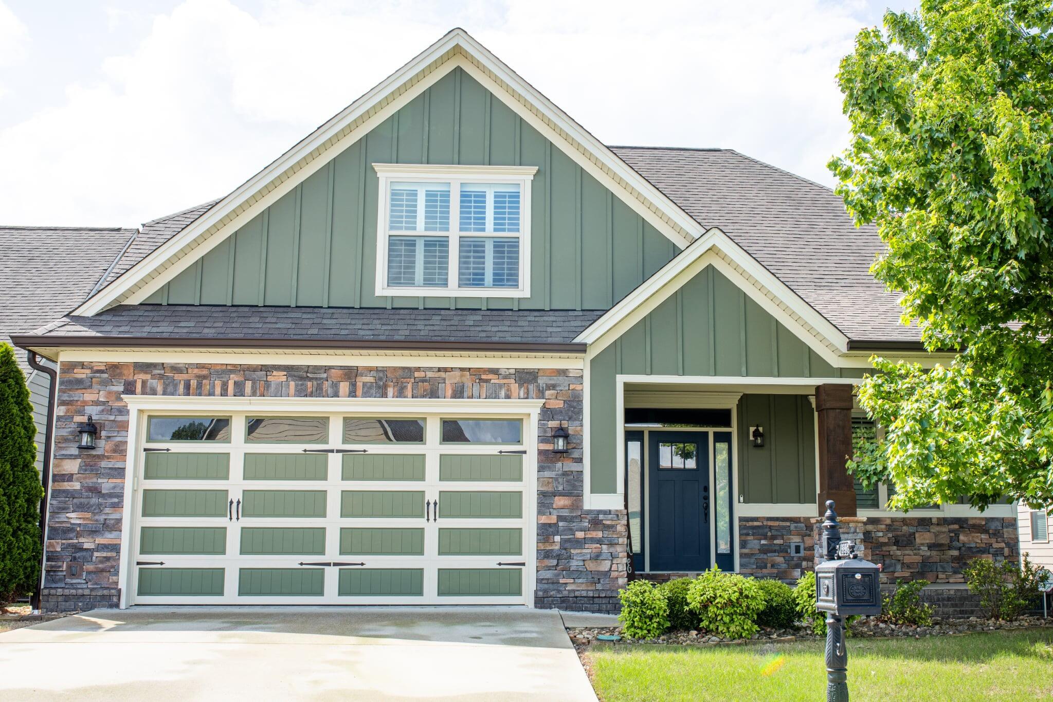 7992 Frostwood Lane, Ooltewah, Tennessee image 1