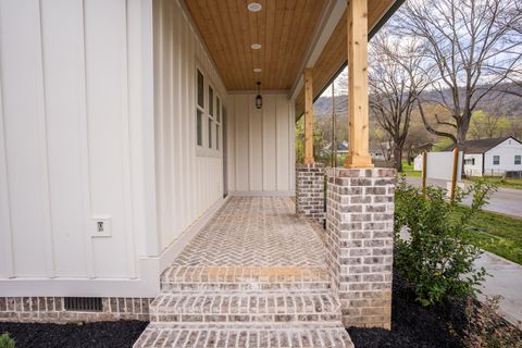 Tiny photo for 1402 W 55th Street, Chattanooga, TN 37409 (MLS # 1531160)